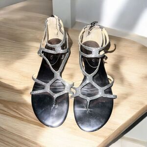 ✨Ivanka Trump Silver/Gray Metallic Flat Sz 7.5 Sandals✨
